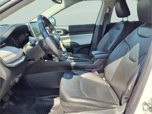 Used 2022 Jeep Compass Limited AWD/4WD image 16