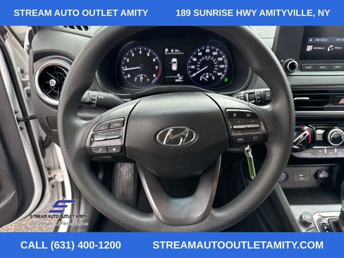 Used 2023 Hyundai Kona SE image 34
