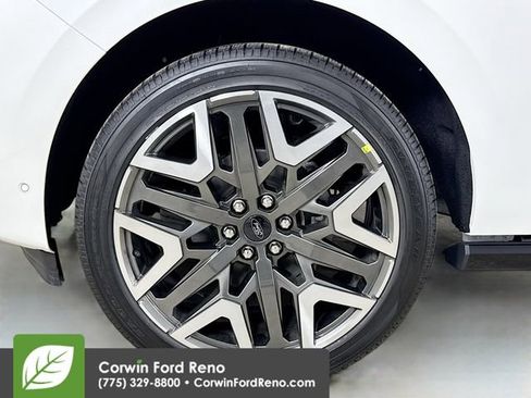 New 2025 Ford Expedition Platinum w/ Platinum Ultimate Package AWD/4WD image 37