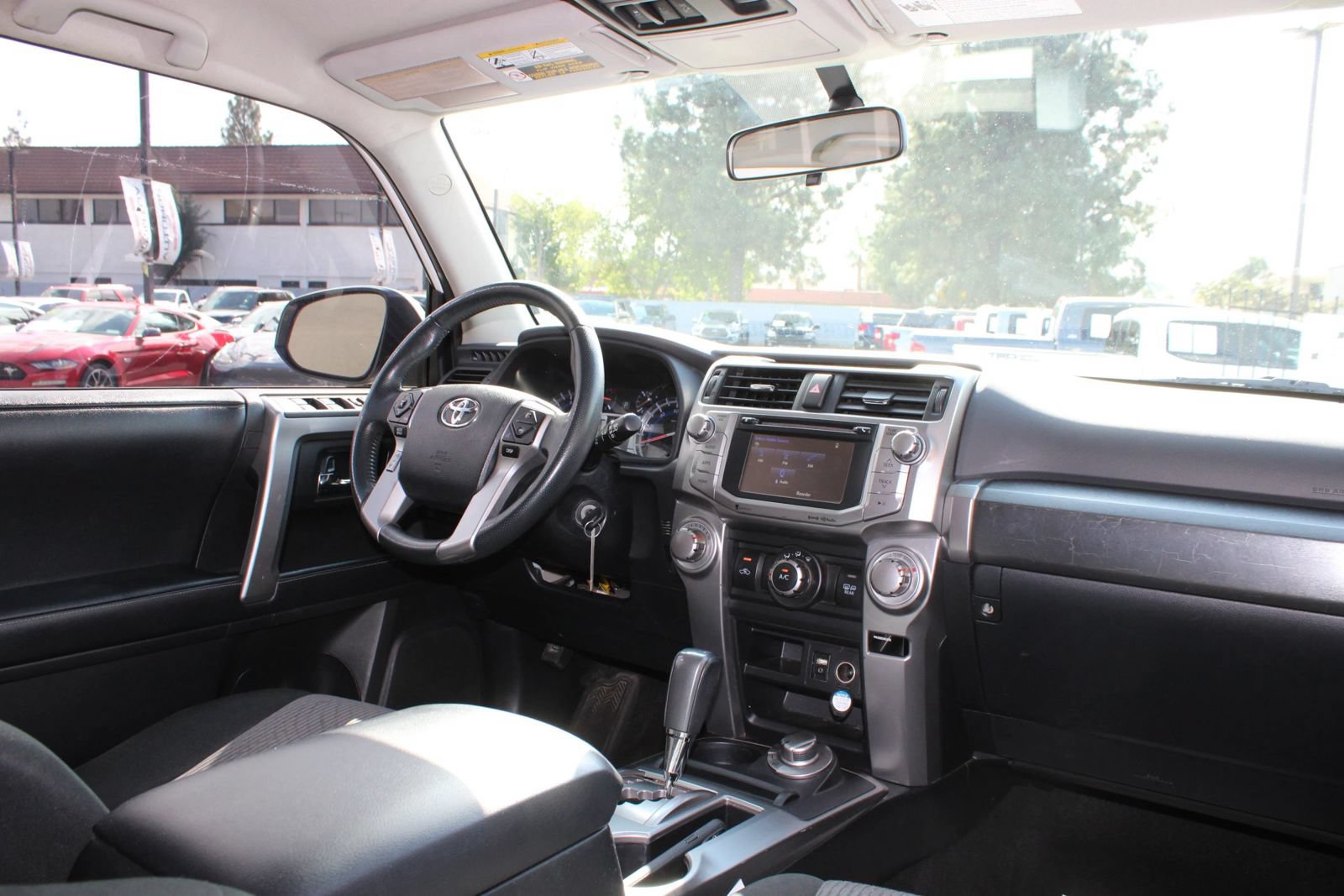 Used 2019 Toyota 4Runner SR5 AWD/4WD image 28