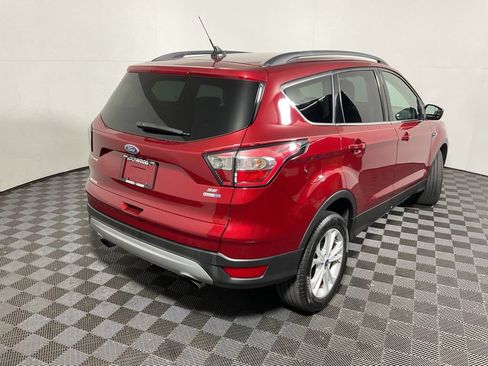 Used 2018 Ford Escape SE w/ SE Sync 3 Package AWD/4WD image 17