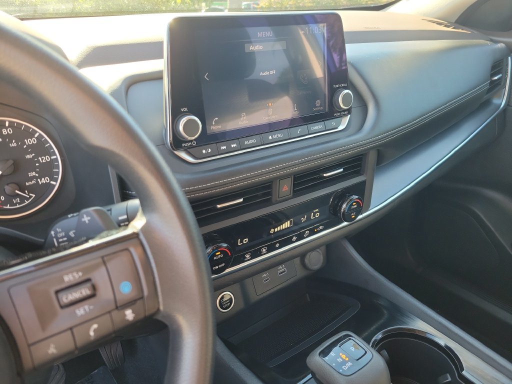 Certified 2023 Nissan Rogue SV FWD image 24