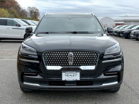 Used 2023 Lincoln Aviator Reserve w/ Equipment Group 201A image 2
