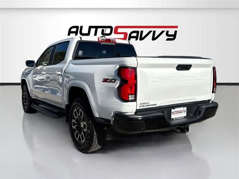 Used 2024 Chevrolet Colorado Z71 w/ Advanced Trailering Package image 5