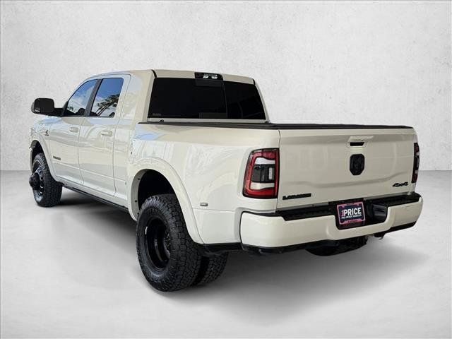 Used 2022 RAM 3500 Laramie AWD/4WD image 3