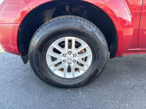 Used 2016 Nissan Frontier SV image 28