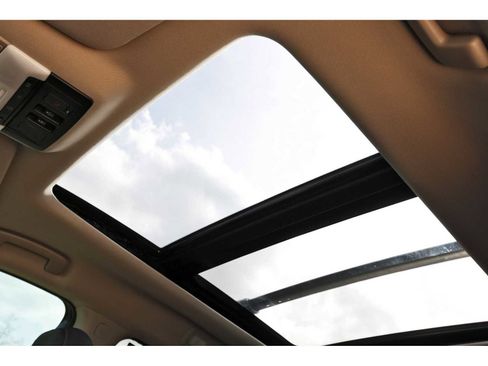 Used 2025 Nissan Pathfinder Platinum w/ Cargo Package image 31