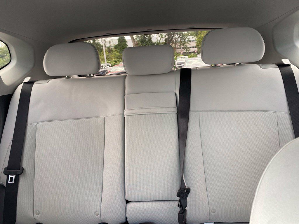 Certified 2024 Hyundai Kona SEL AWD/4WD image 13