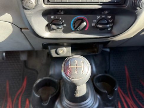 Used 2009 Ford Ranger XL image 17