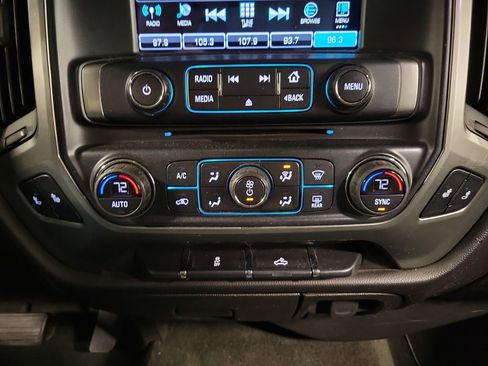 Used 2018 Chevrolet Silverado 1500 LT w/ All Star Edition AWD/4WD image 16