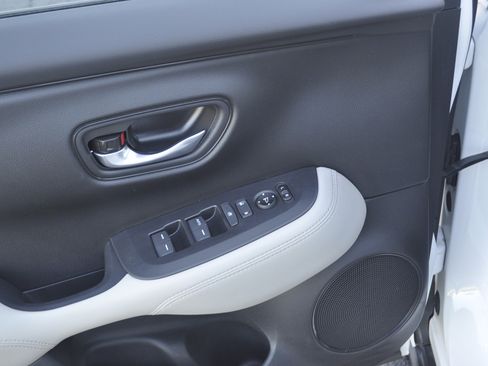 Used 2026 Honda HR-V LX image 16