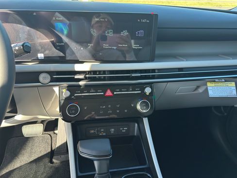 New 2026 Hyundai Tucson SEL image 18