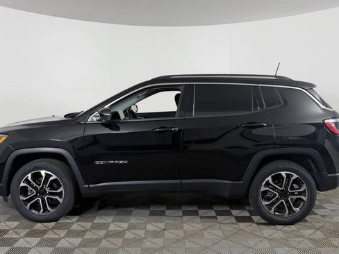 Used 2022 Jeep Compass Limited AWD/4WD image 5