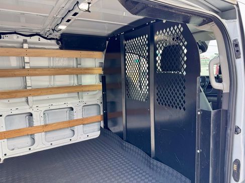 Used 2024 Ford Transit 250 Low Roof w/ Exterior Upgrade Package image 21