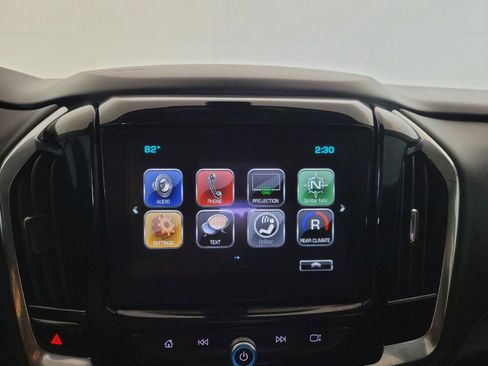 Used 2019 Chevrolet Traverse LT FWD image 25