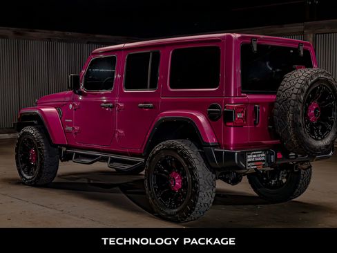 Used 2024 Jeep Wrangler Unlimited Sahara w/ Technology Group AWD/4WD image 6