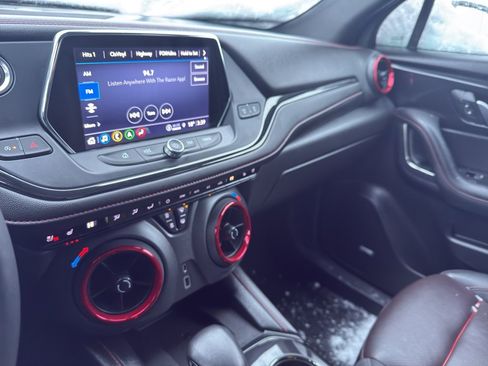 Certified 2022 Chevrolet Blazer RS w/ Enhanced Convenience Package image 20