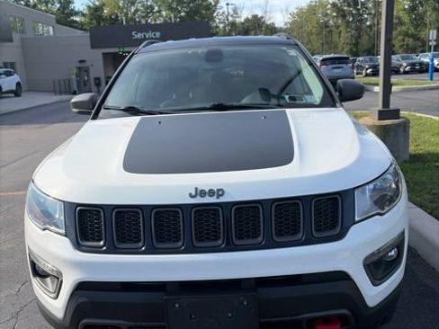 Used 2020 Jeep Compass Trailhawk AWD/4WD image 5