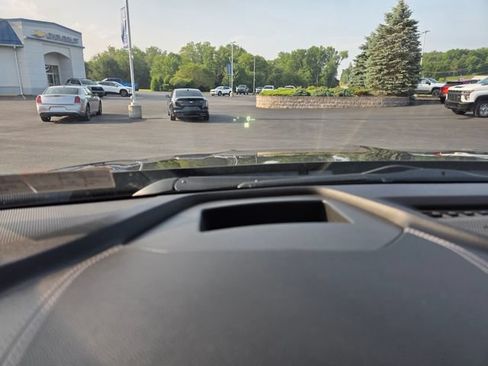 Used 2023 Buick Envision Avenir AWD/4WD image 36