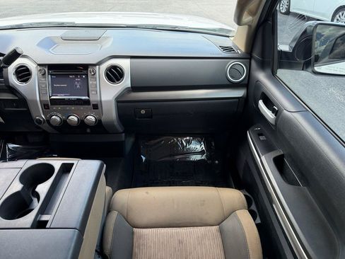 Used 2014 Toyota Tundra SR5 AWD/4WD image 23
