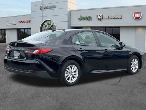 Used 2025 Toyota Camry LE FWD image 7