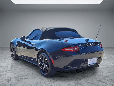 Used 2024 MAZDA MX-5 Miata Grand Touring w/ Weather Package image 5