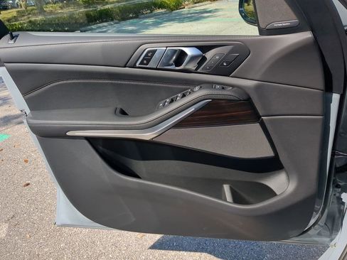 New 2026 BMW X5 xDrive40i w/ M Sport Package image 31