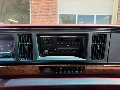 Used 1993 Buick Park Avenue FWD image 22