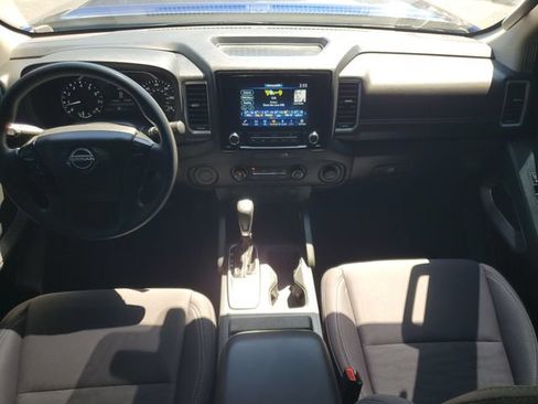 Used 2022 Nissan Frontier SV RWD image 13