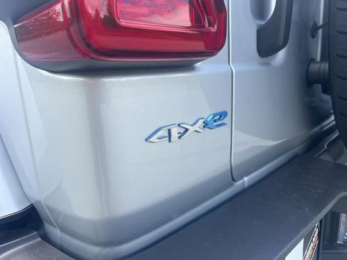 Used 2024 Jeep Wrangler Unlimited Sahara image 11