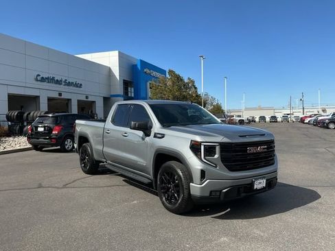 Used 2025 GMC Sierra 1500 Elevation AWD/4WD image 2