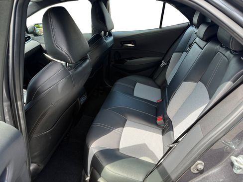 Used 2025 Toyota Corolla XSE FWD image 12