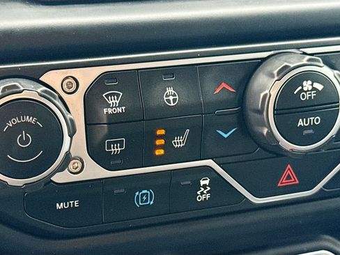 Certified 2023 Jeep Wrangler Unlimited Sahara w/ Cold Weather Group AWD/4WD image 22