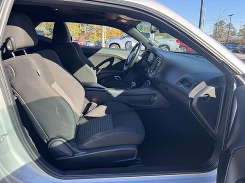 Used 2021 Dodge Challenger R/T image 10