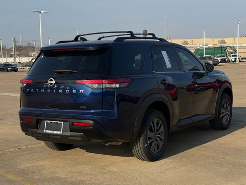 New 2026 Nissan Pathfinder SV image 5
