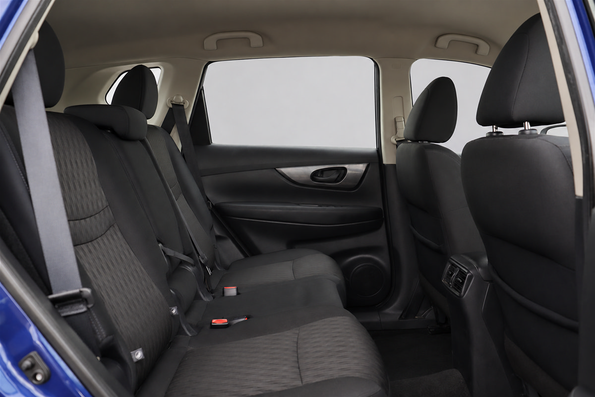 Used 2020 Nissan Rogue S FWD image 14
