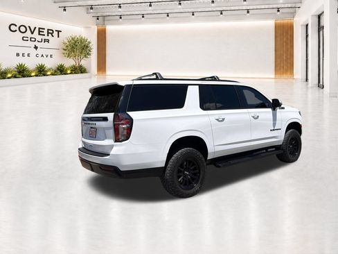 Used 2024 Chevrolet Suburban Z71 w/ Luxury Package AWD/4WD image 12