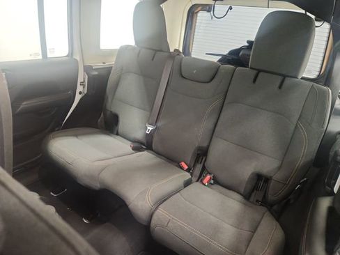 Used 2024 Jeep Wrangler Sahara image 25