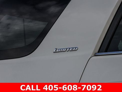 Used 2017 Toyota 4Runner Limited AWD/4WD image 80