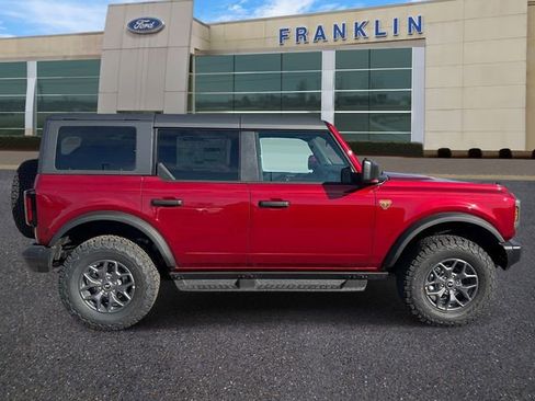 New 2025 Ford Bronco Badlands AWD/4WD image 8