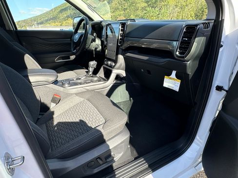 New 2025 Ford Ranger XLT w/ Equipment Group 301A High image 39