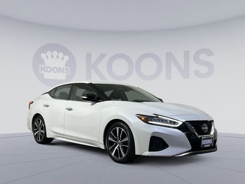 Used 2023 Nissan Maxima SV w/ Floor Mat Group image 8