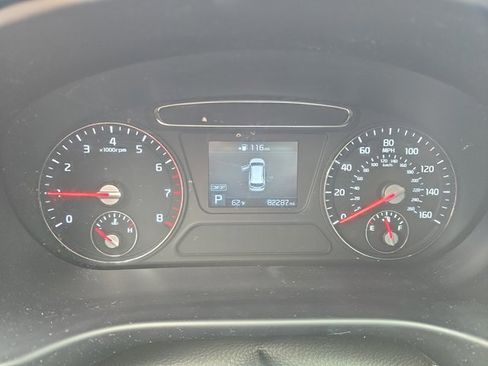 Used 2020 Kia Sorento LX image 17