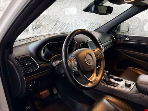 Used 2021 Jeep Grand Cherokee Limited AWD/4WD image 8