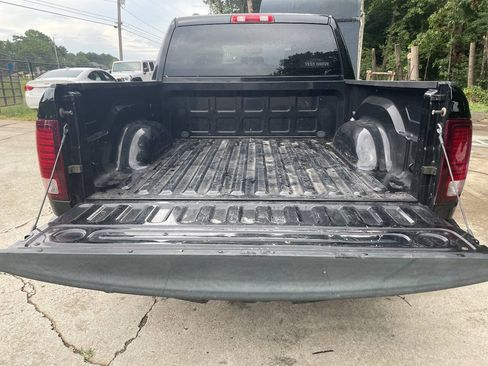 Used 2015 RAM 1500 Express RWD image 20