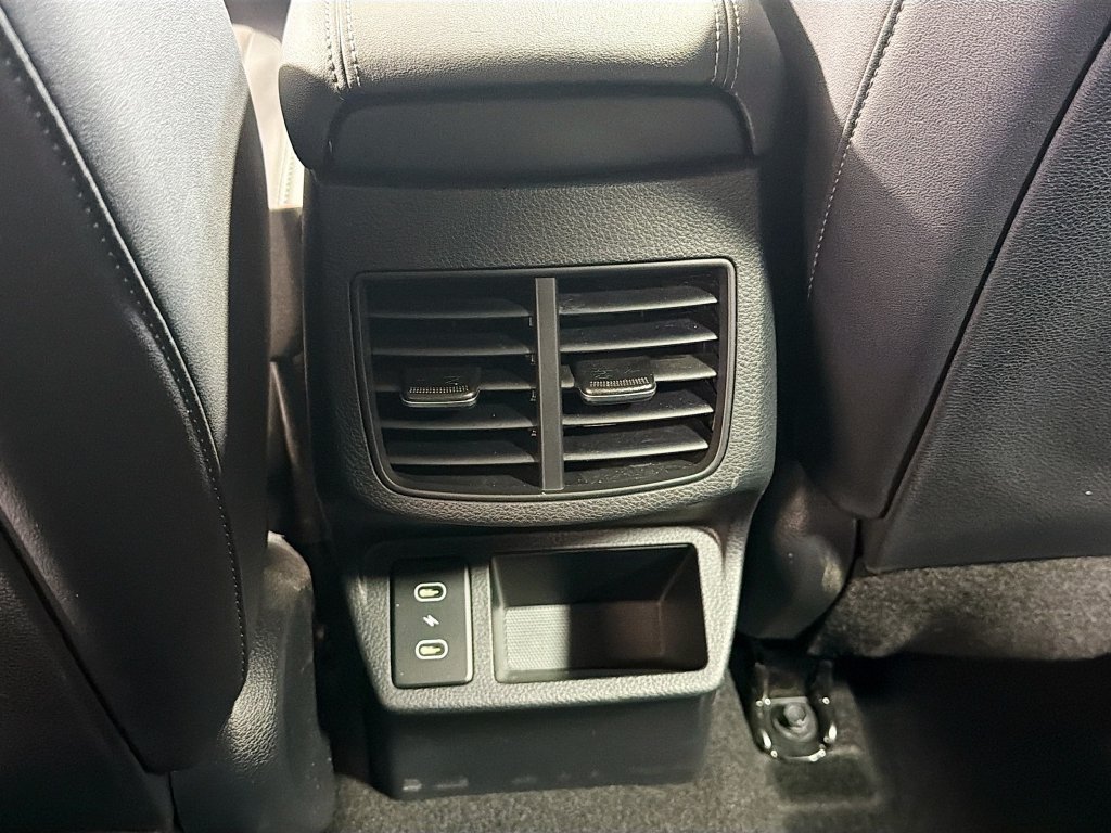 Used 2025 Kia Seltos S AWD/4WD image 26