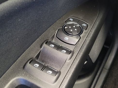 Used 2020 Ford Fusion SE image 27