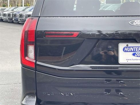 New 2026 Ford Expedition Platinum w/ Stealth Performance Package image 34