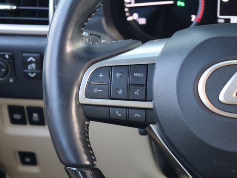 Used 2022 Lexus GX 460 Premium w/ Premium Package image 19