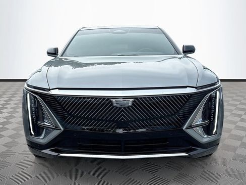 Used 2024 Cadillac Lyriq Tech RWD image 2